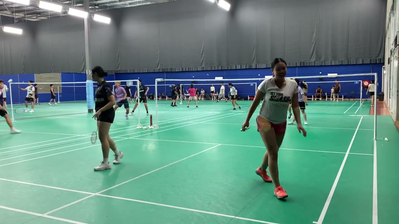 Valerie C/Charlotte vs JY/Vivienne