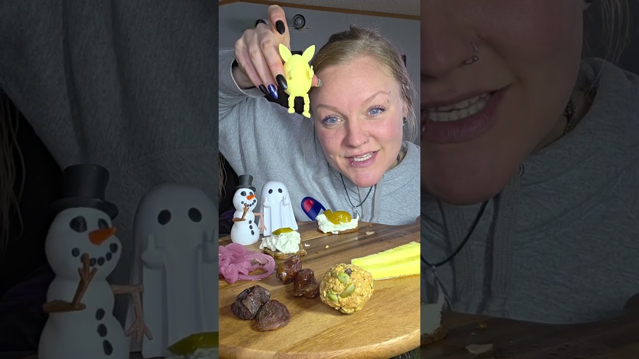 Snackplate #snackplate #Mukbang #eatingsounds #eatingasmr #girldinner