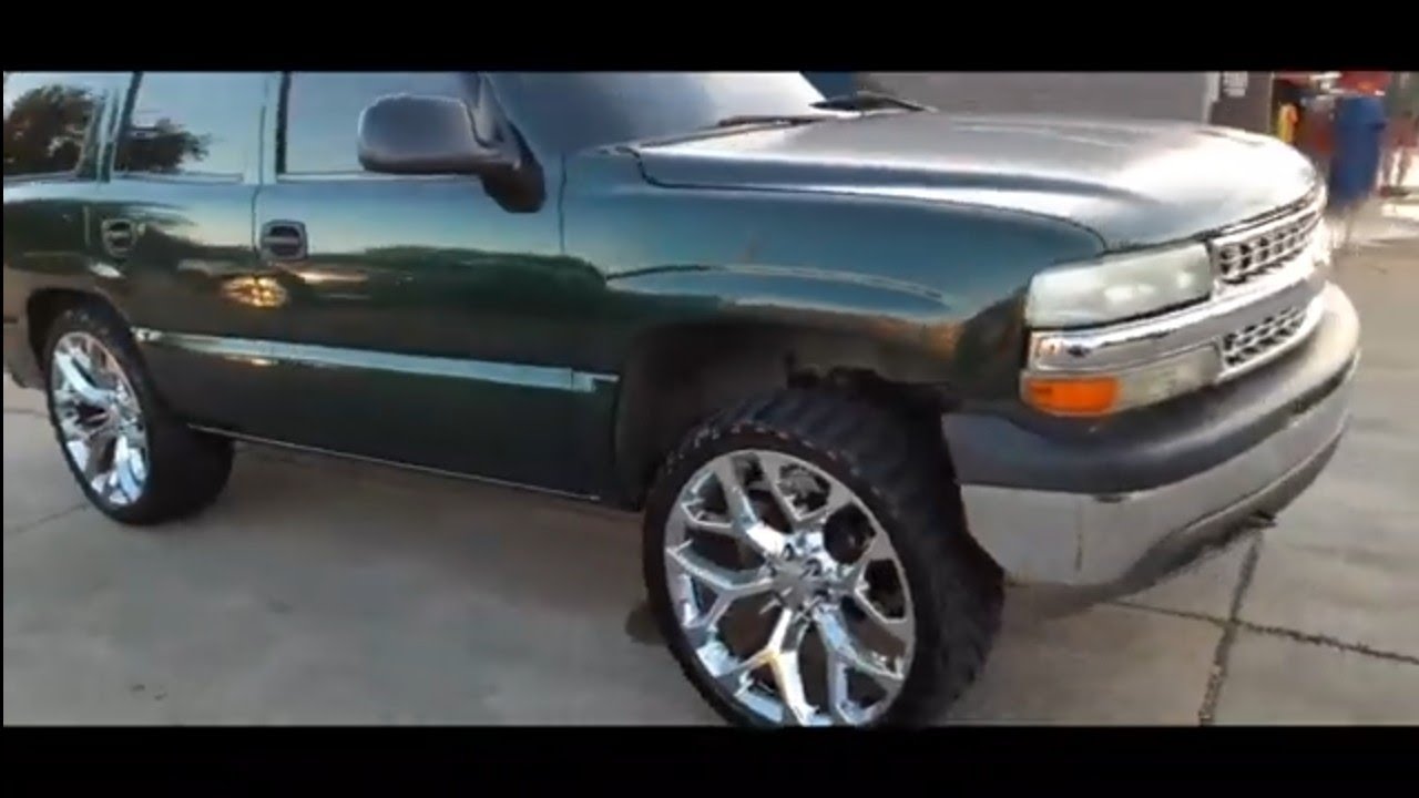 Green tahoe squatted on 24 inch snowflake reps