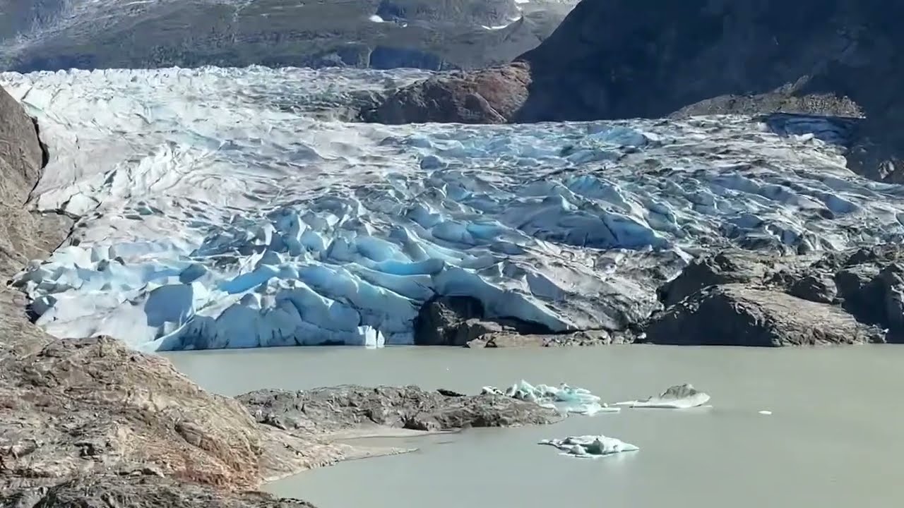 Alaska Day 1 & 2: Hike to Mendenhall Glacier on West Glacier Trail
