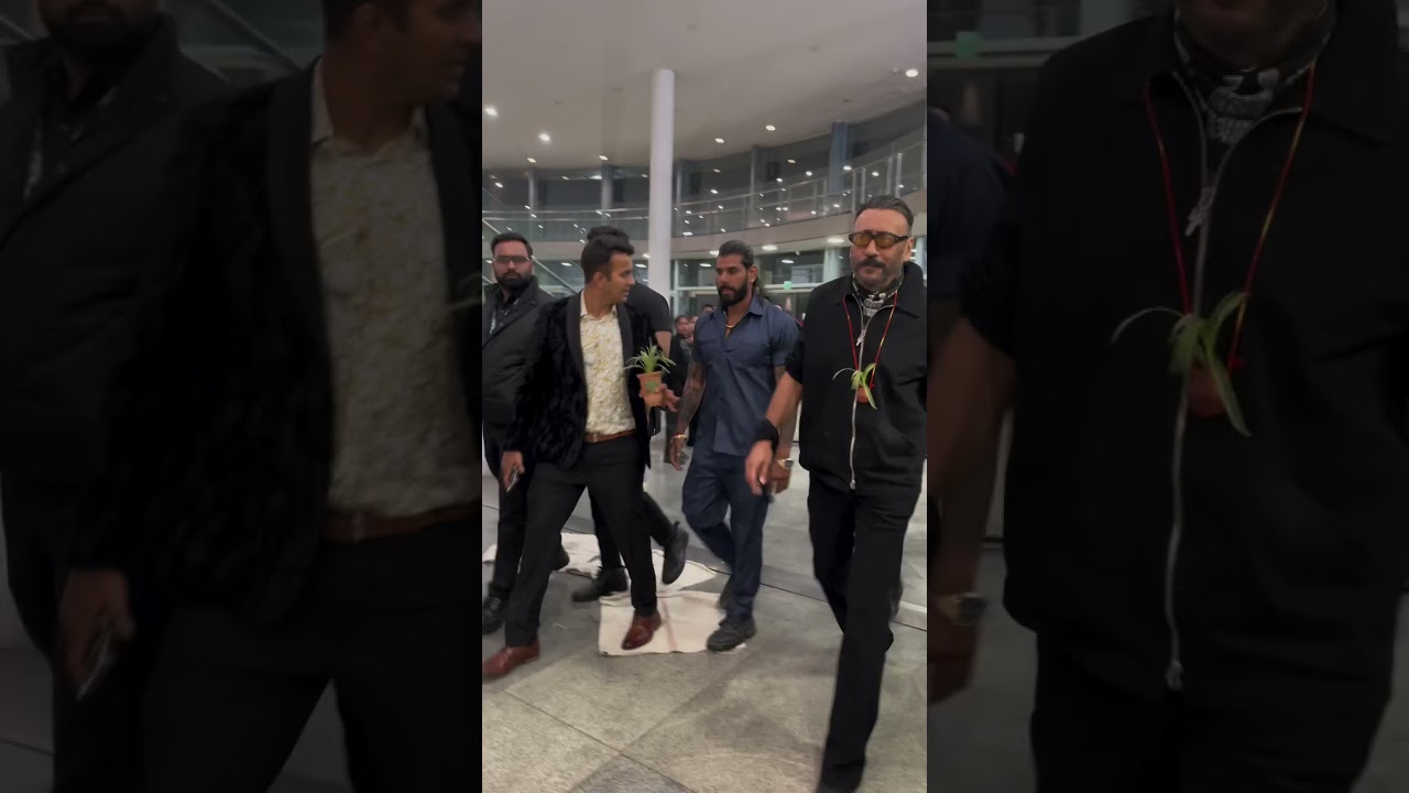 MFN 16 Got a Bollywood Surprise! Jackie Shroff's Entry Broke the Internet! Matrix Fight Night