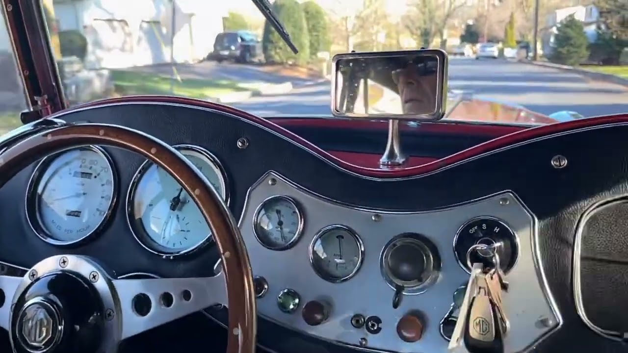 1950 MG TD driving