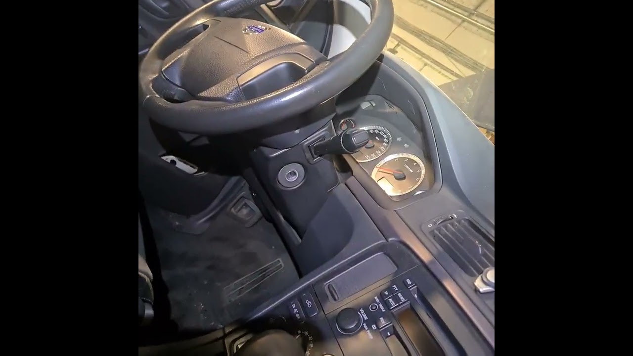 Расположение резистора вентилятора отопителя Volvo S80