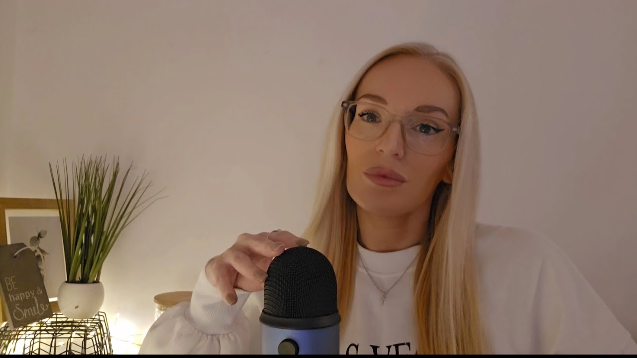 Рождественский обратный отсчёт ASMR~ день 1 ✨️ (близкий шёпот / английский акцент)