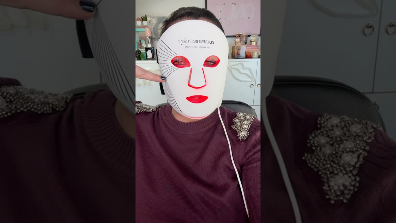 LA MASCHERA LED FUNZIONA?! #giuliacova #ledmask #antiaging #currentbody