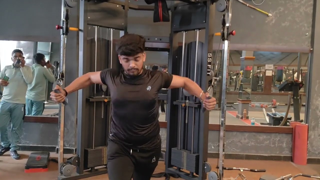 #gymlover #motivation #gym #vlog #minivlog #gymlife #gymgoer #vlogger #vlogs #vlogging #gymlover 