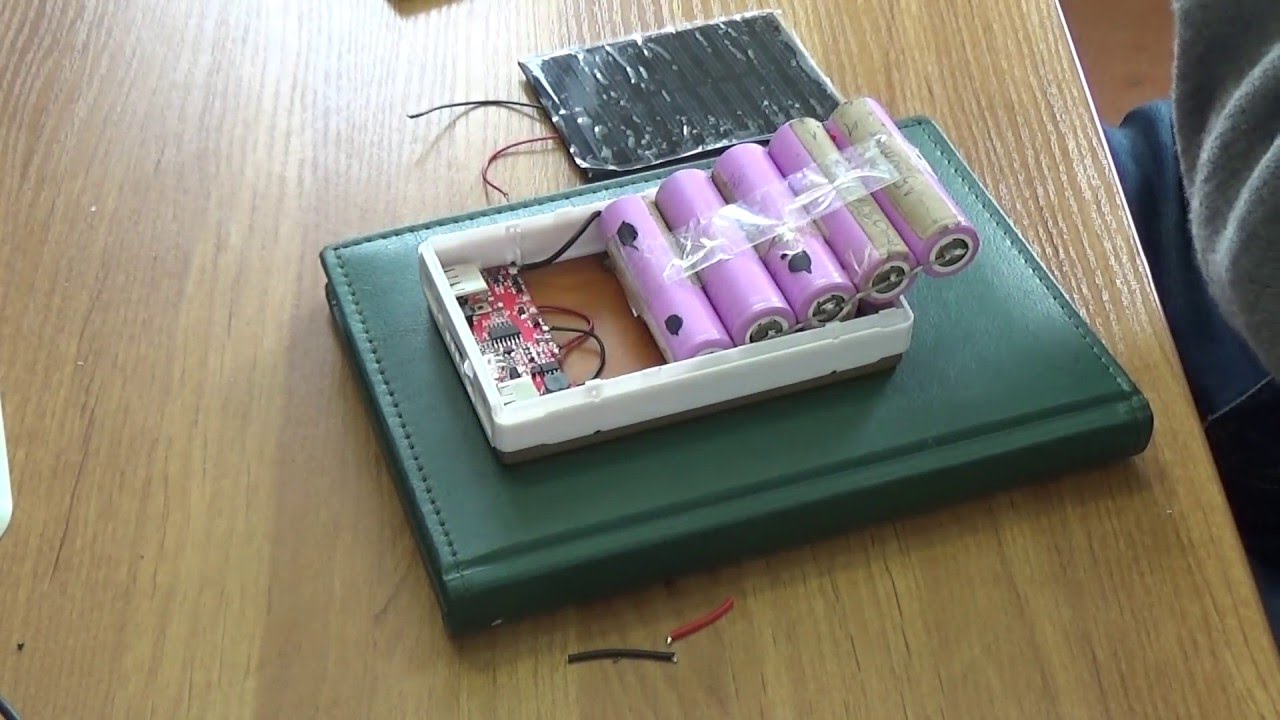 DIY Powerbank с мощной светодиодной и солнечной панелью