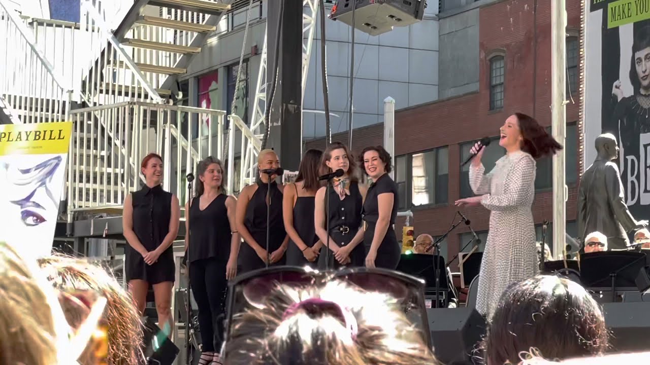 Diana performance at Curtain Up