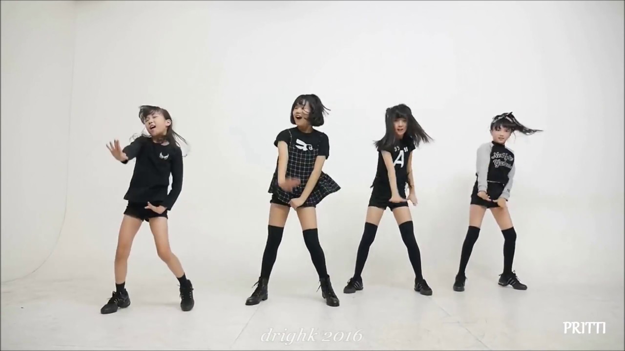 BLACKPINK - BOOMBAYAH Dance Cover | PRITTI