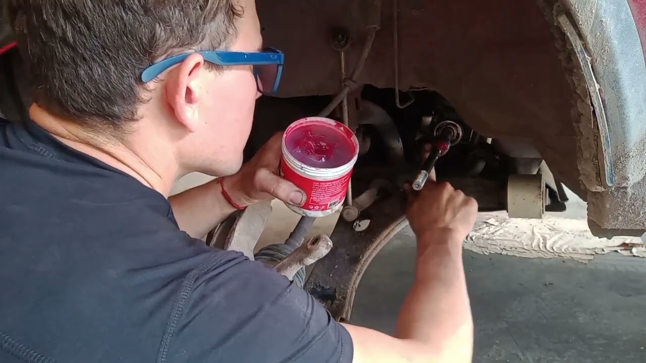 cambio y armado de amortiguadores y cazoletas  Ford Ecosport