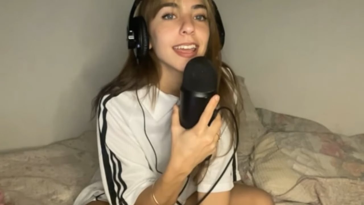 asmr cortito hablando pavadas :3