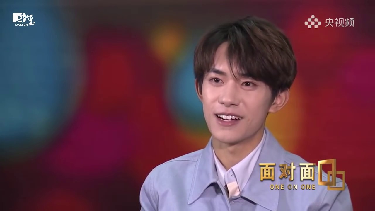 [Eng Sub]【TFBOYS易烊千玺】春晚面对面片段 你就是生活中那点光啊【Jackson Yee】