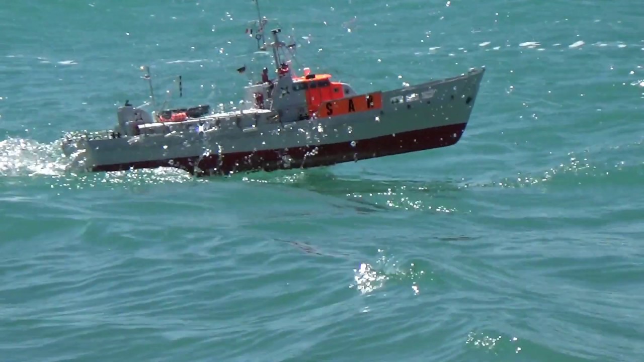 S.A.R Flugsicherheidsboot dans la tempête (Rafales  40Nds)