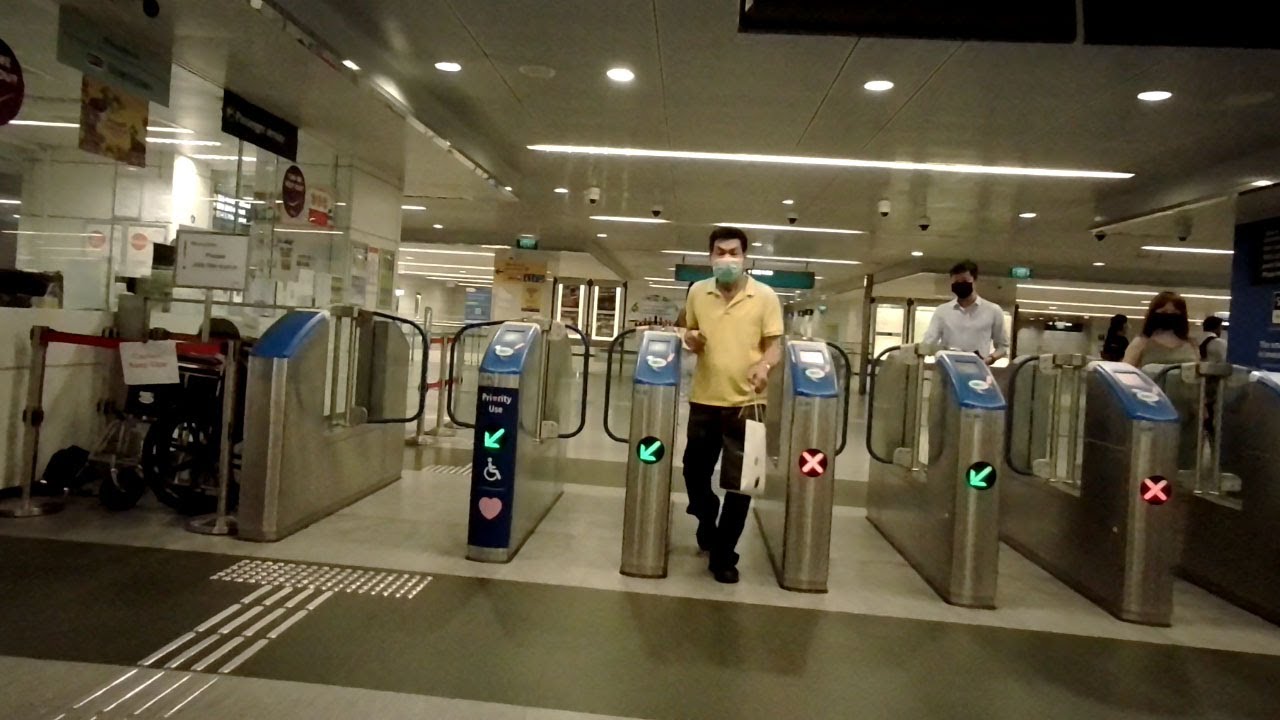 Singapore MRT ride from Rochor to Downtown train station