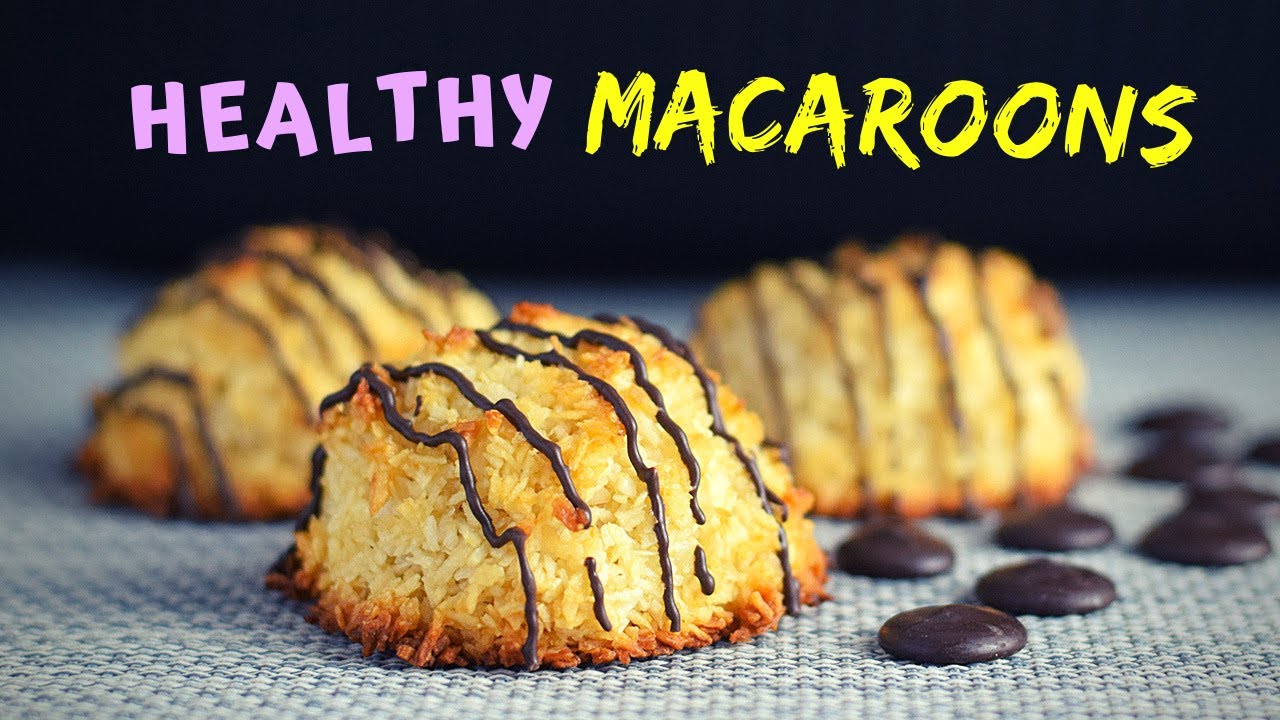 COCONUT MACAROONS everyone should try! One of the easiest HEALTHY desserts you can make.
