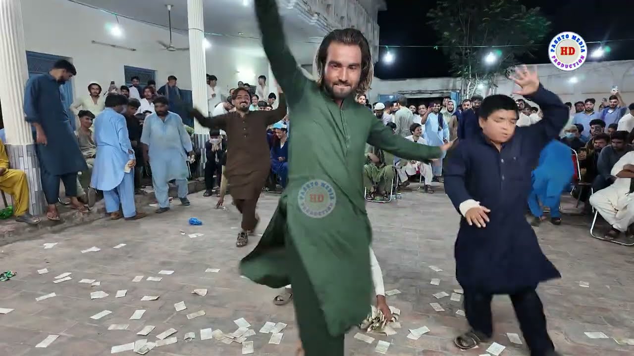 Pashto Mast Dance Moqabla (Competition) In Saleh Khana | Saaz Ao Gada | HD 2025 | By @pashtomp