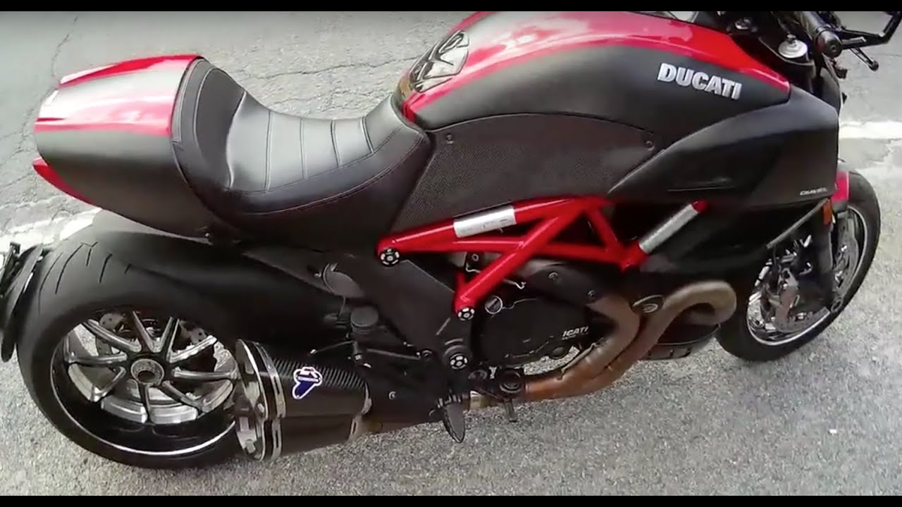 Ducati Diavel Carbon 2015