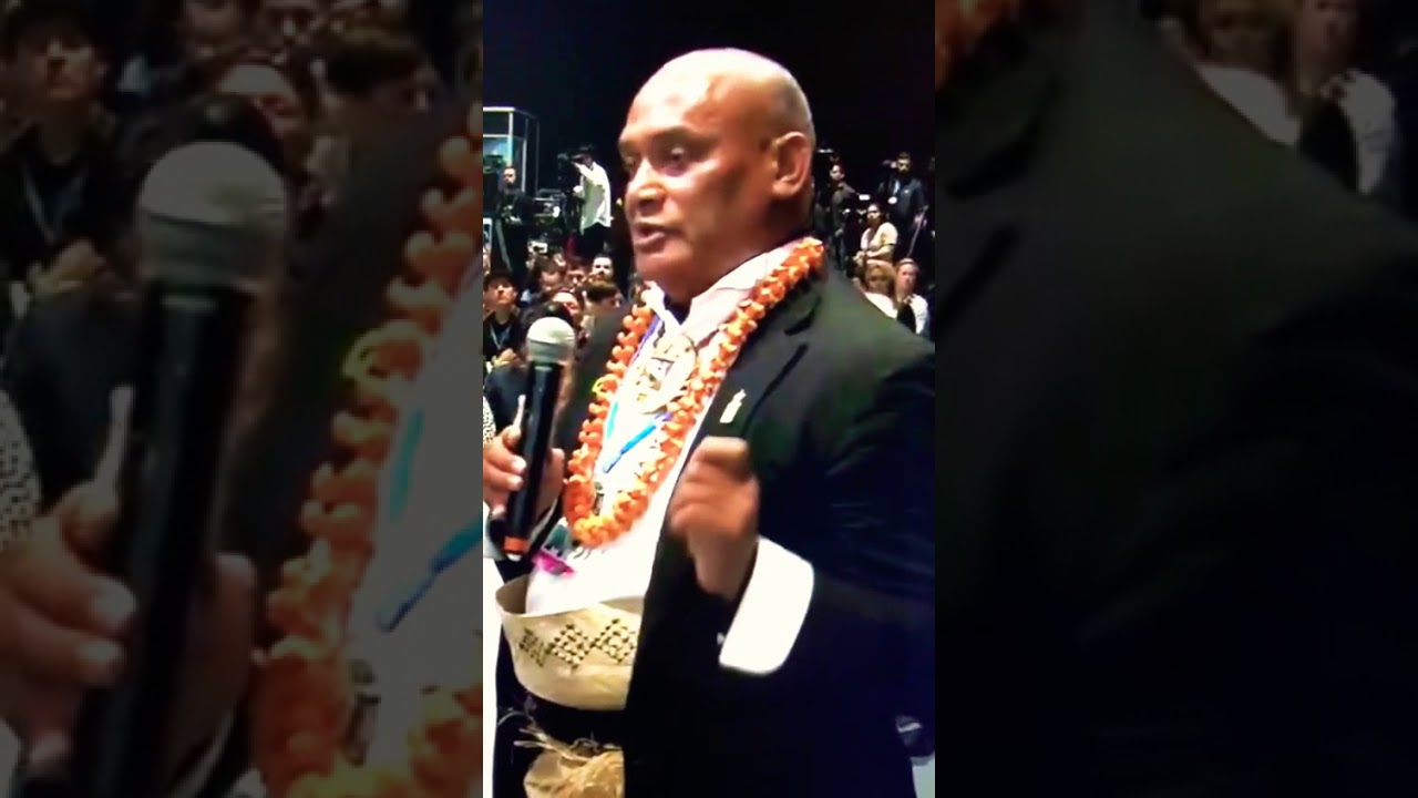 Tongan artist Uili Lousi at COP25