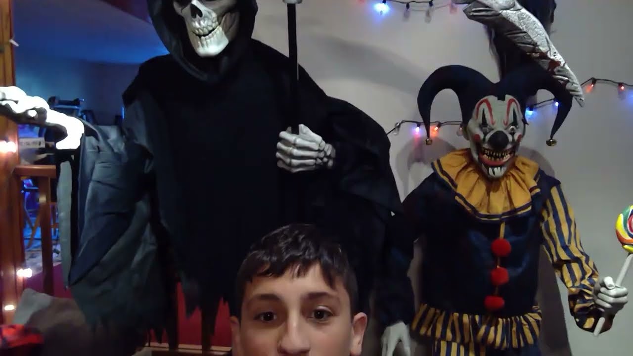 Jack the Reaper and nibbles the clown comparison!