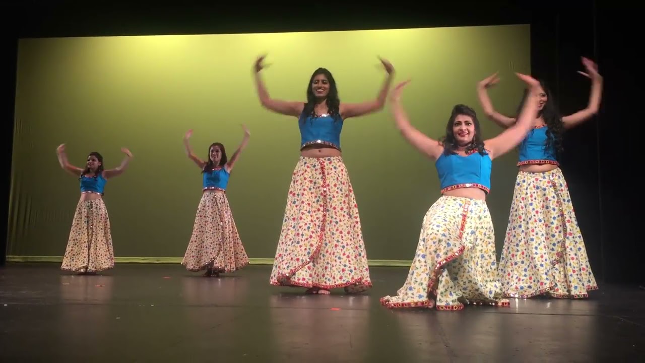 Tukur Tukur group dance | Shah Rukh Khan | Kajol | Varun | Kriti | Group Dance | Boston Bollywood