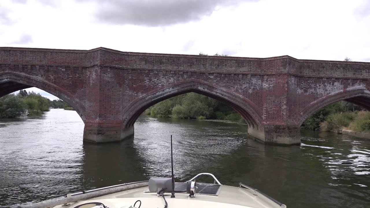 Goring Lock to King's Lock (above Oxford) on the Thames