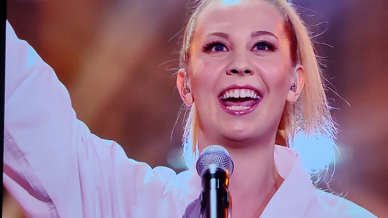 I Can See Your Voice - One Hit Wonder - Charlotte Hoather - Karate Singer