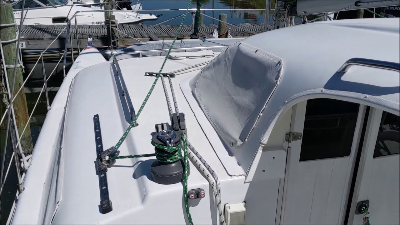 2004 32' TomCat 9.7 Catamaran for sale by Edwards Yacht Sales