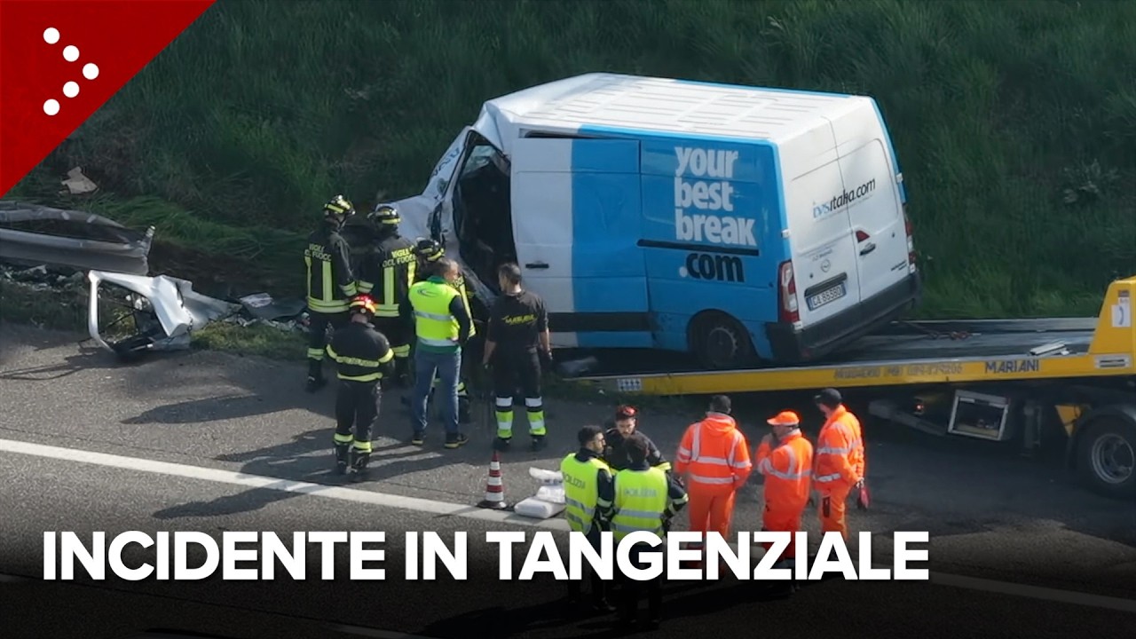 Incidente sulla tangenziale est di Milano, furgone si schianta contro un palo: lunghe code