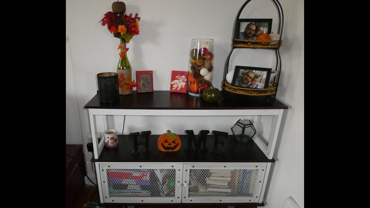 Living Room Clean/Declutter & Decorate for Fall!