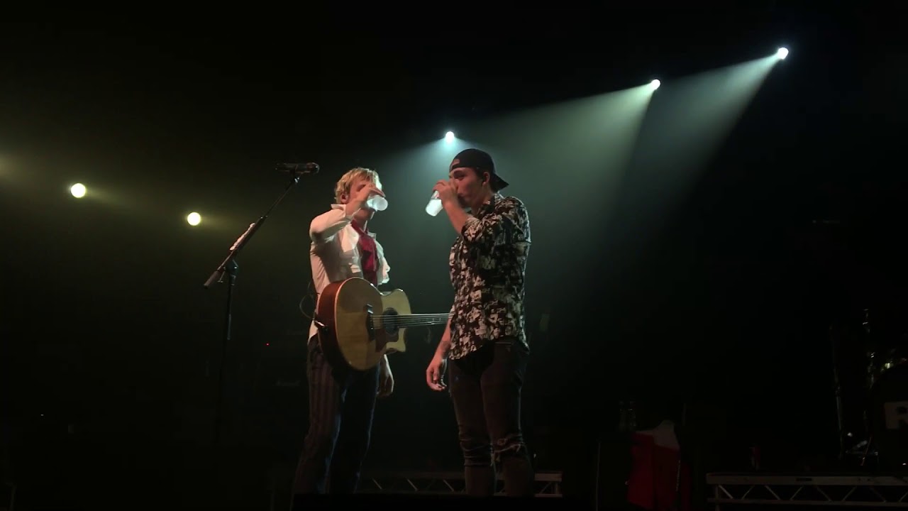 R5- Repeating days & Pass me by Warsaw, Poland 10/22/17