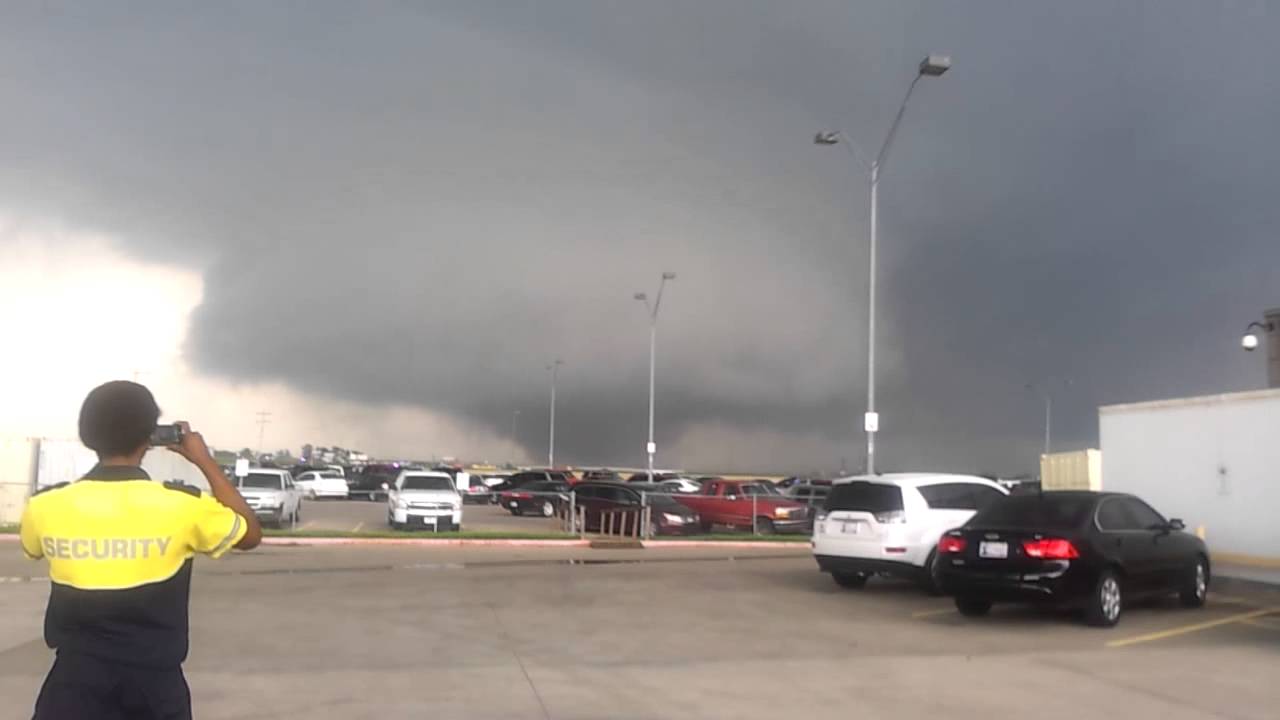 5-20-13 Tornado View From NewCastle Moore Ok
