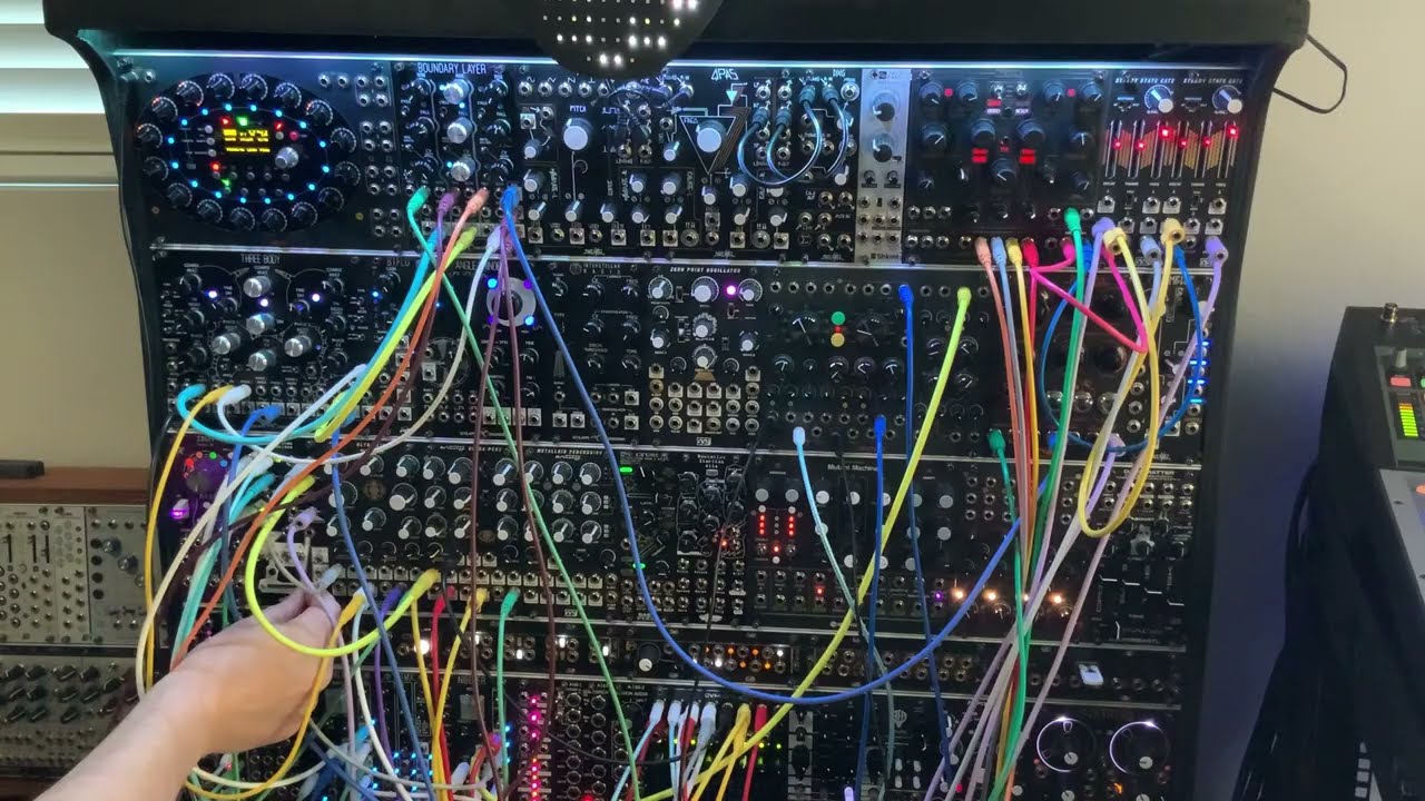 Morning Techno Practice: Vhikk X, Three Body, Brenso