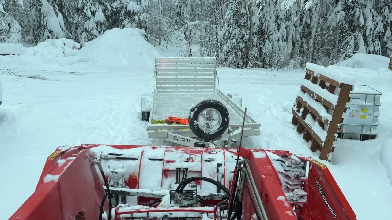 Snow Plow Tight Spaces 20260115a   HD 1080p