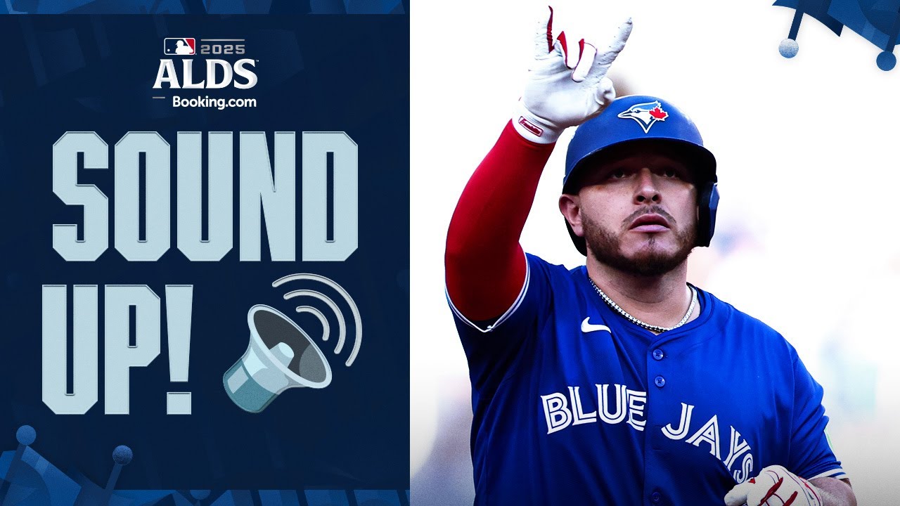 Alejandro Kirk gets Rogers Centre to ERUPT with a LOUD homer vs. the Yankees! 🔊