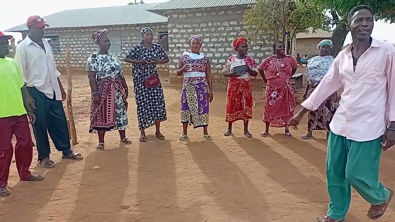 WIMBO WA TAMBALA  NIMZIKI  WAMAFUNZO KWA JAMII YA  KIAFRIKA KOTE DUNIANI