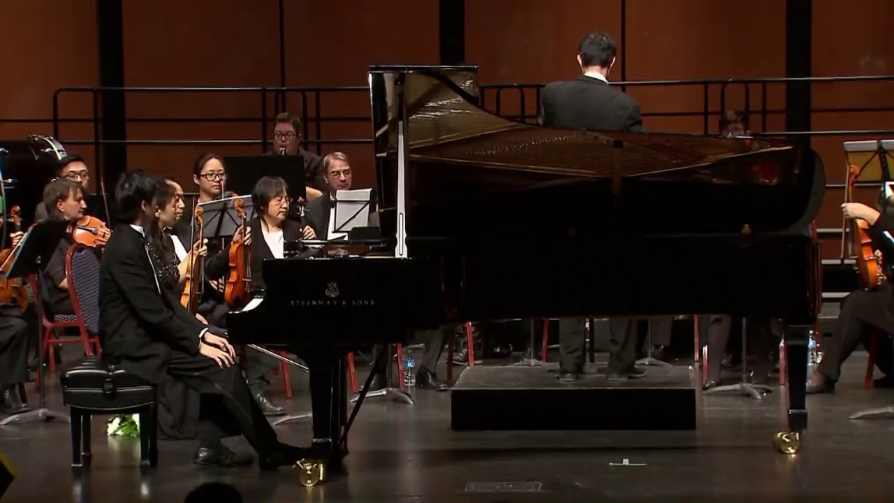 Stanford Cheung performs Yellow River Piano Concerto