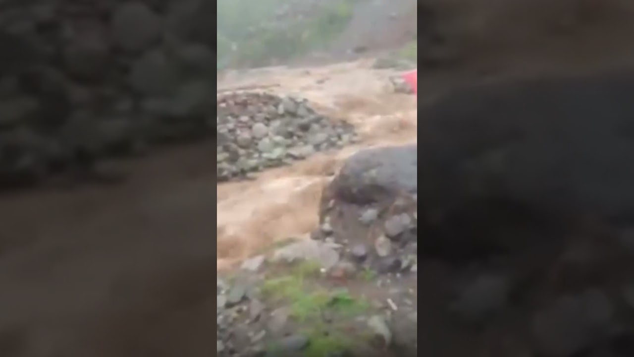 Rajouri Heavy Rain In Jammu Kashmir#rain  #heavyrain  #rajouri #landslide  #badweathe