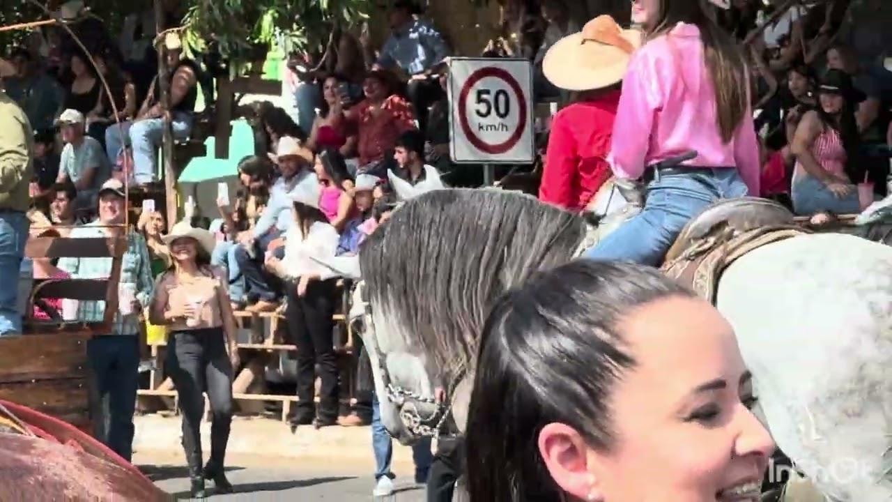 Cabalgata de villa de alvarez domingo 8 de febrero