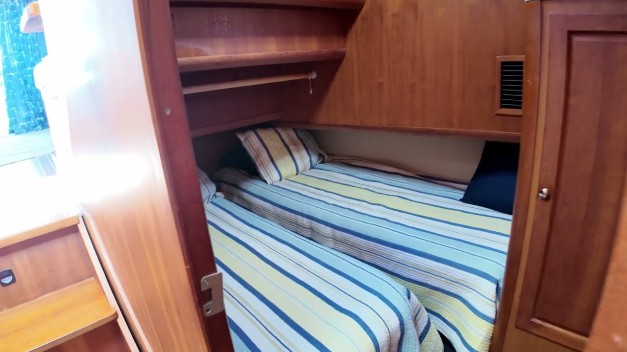 2005 Mainship 400 Trawler #R Dream