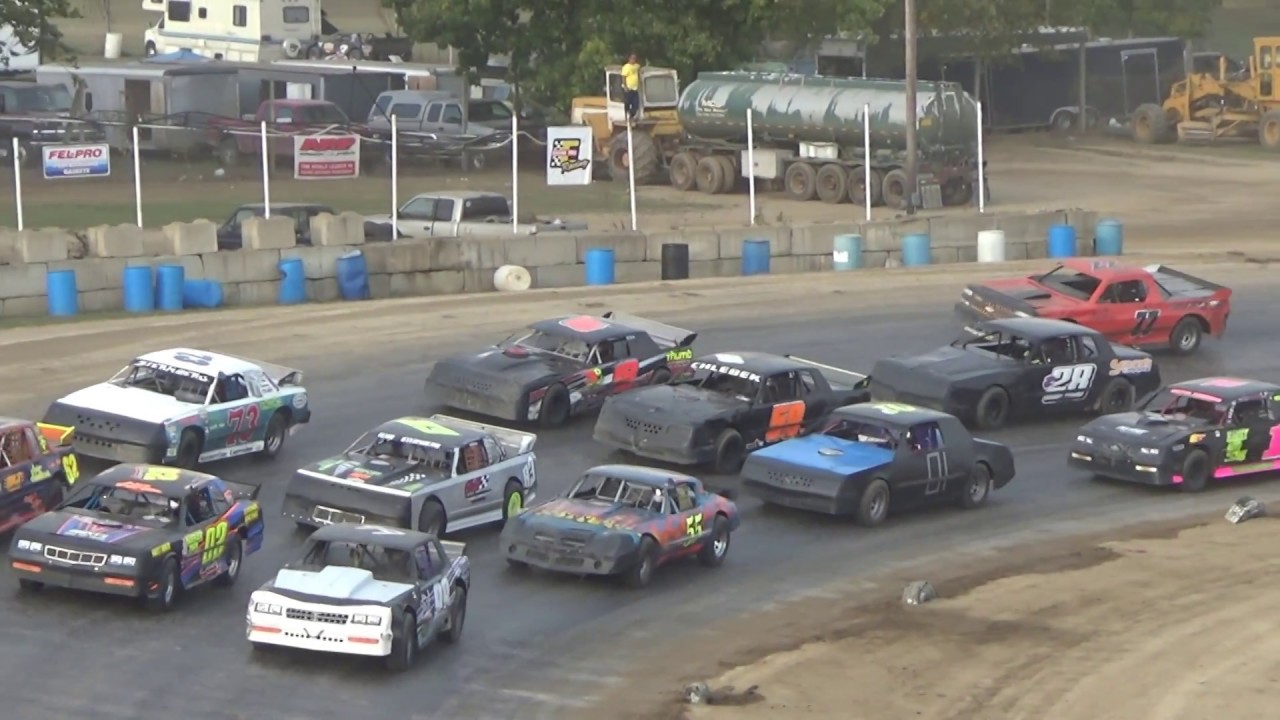 Street Stock Feature at Crystal Motor Speedway, Michigan on 09-17-2017!!