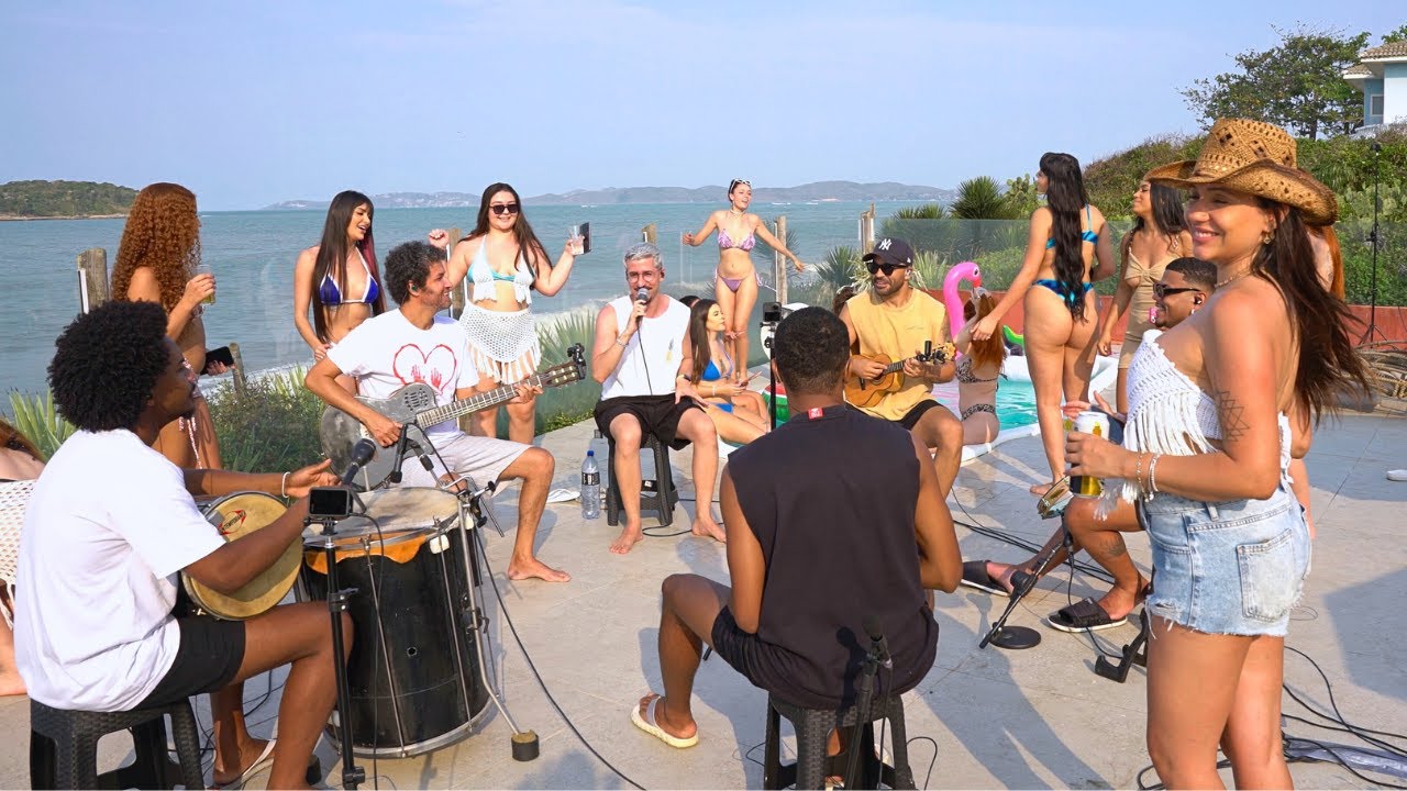 Pagode na Piscina - Lancinho / Tá Vendo Aquela Lua / Ela Mexe Comigo