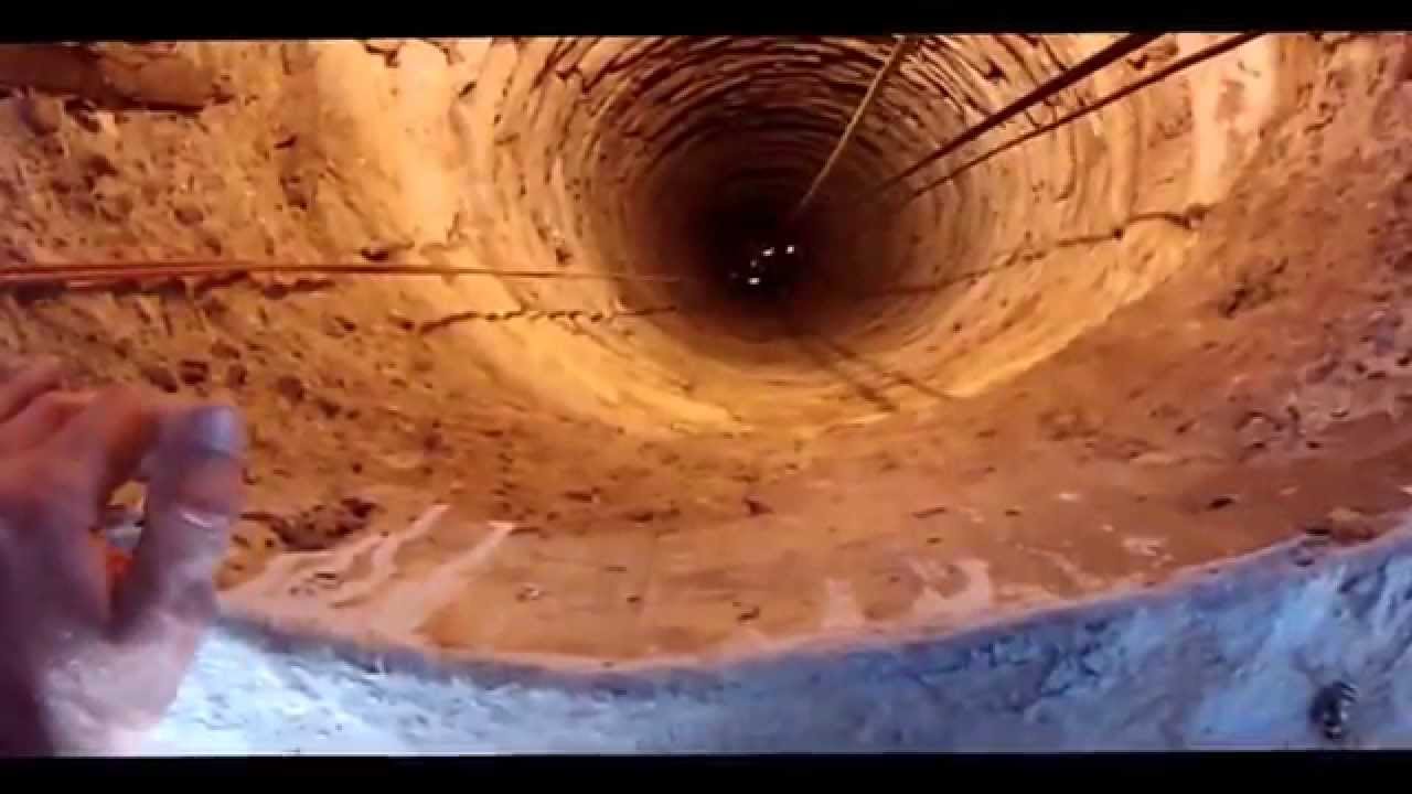 2014.09.29 Lucrari de extragere din fantana a unei persoane,raionul Orhei