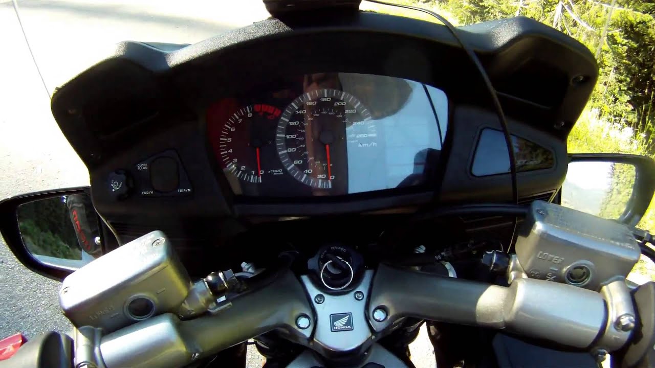 Nitpiking the Honda ST1300