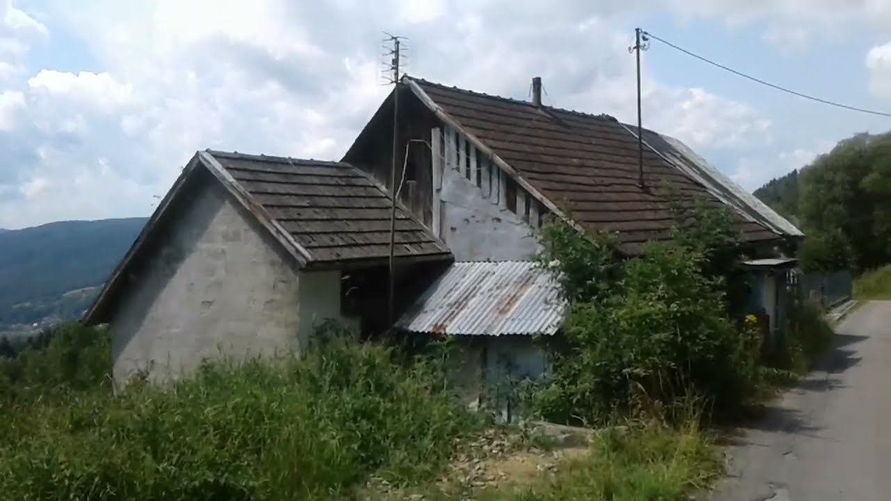 Opuszczony dom w idealnym stanie. Wakacyjny urbex