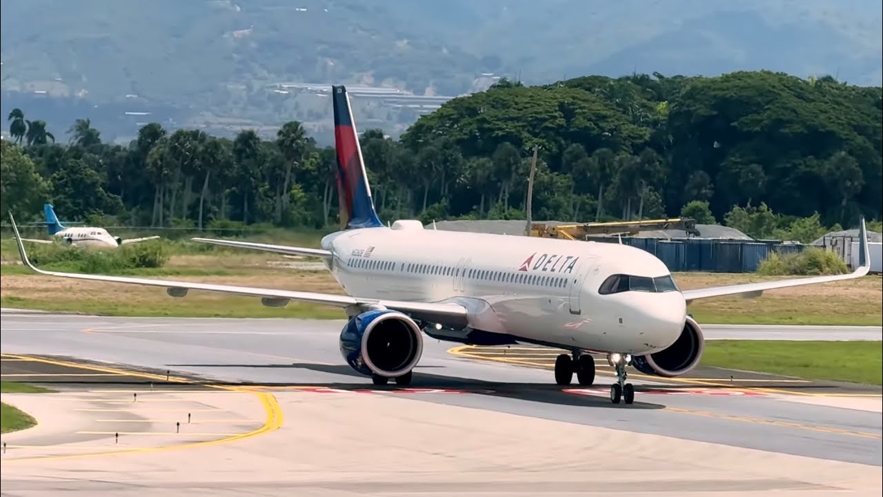 MUCHOS AVIONES OPERANDO ARDUAMENTE SIN PARAR EN EL AEROPUERTO INTERNACIONAL DEL CIBAO | #aviation