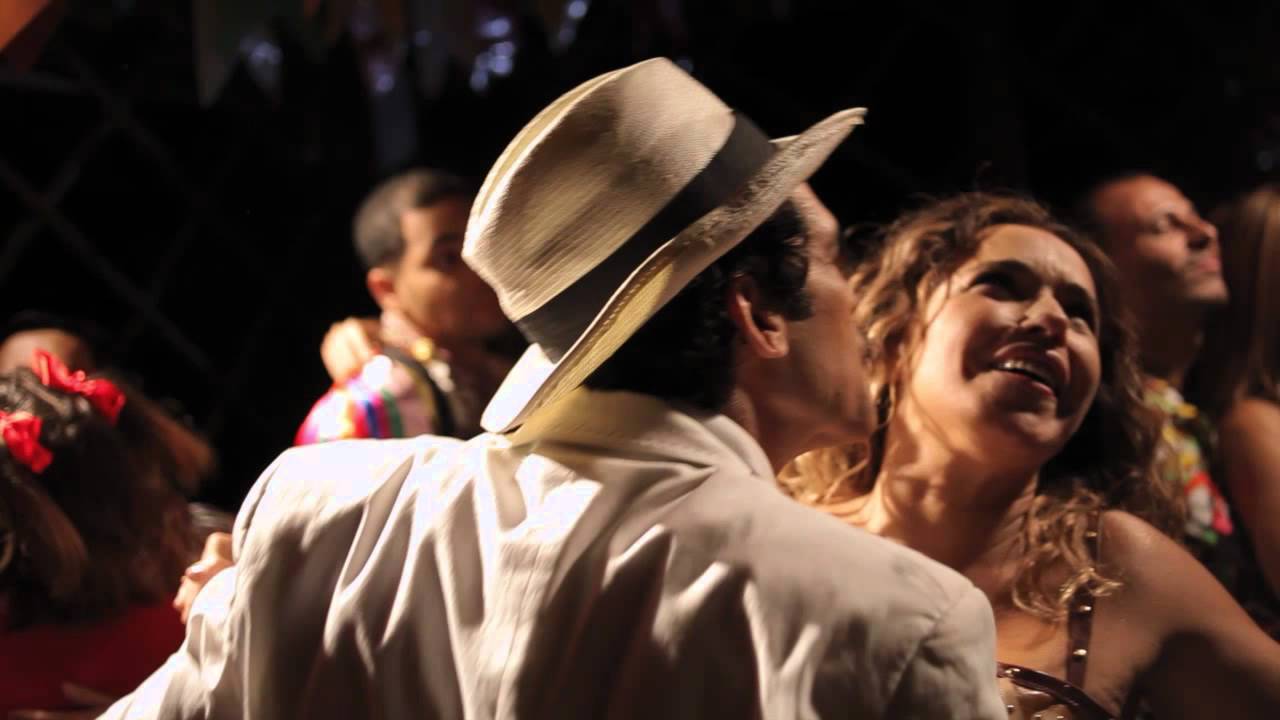 Daniela Mercury- Clipe Santana dos Olhos D'Agua