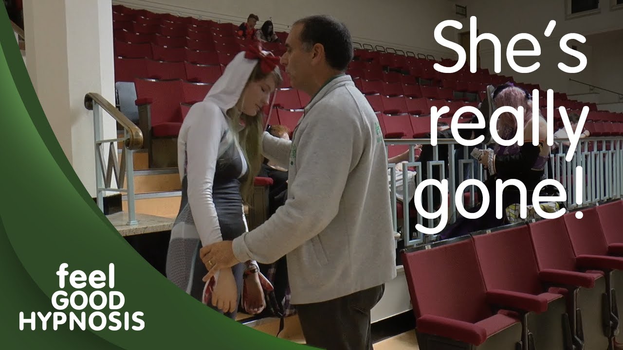 Street hypnosis induction from a suggestibility test taking the girl into hypnosis