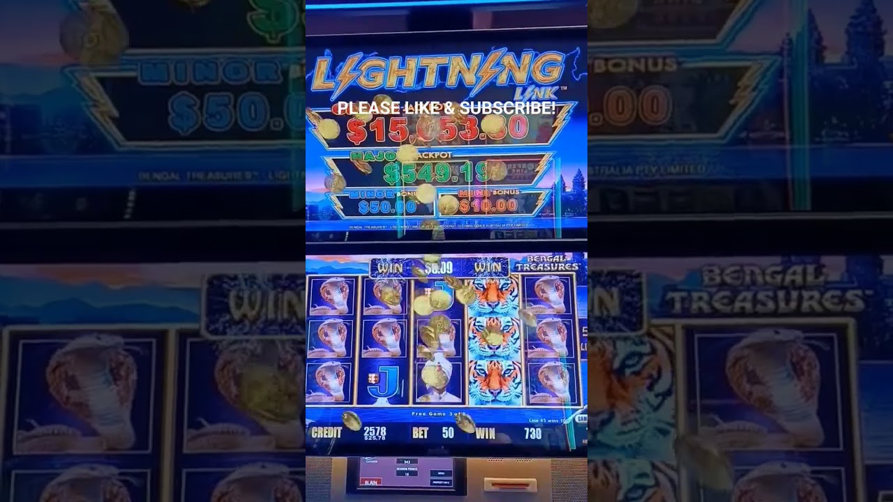 🐍Big Cobra Hit!🐍 Lightning Link Slot 🎰 #Shorts