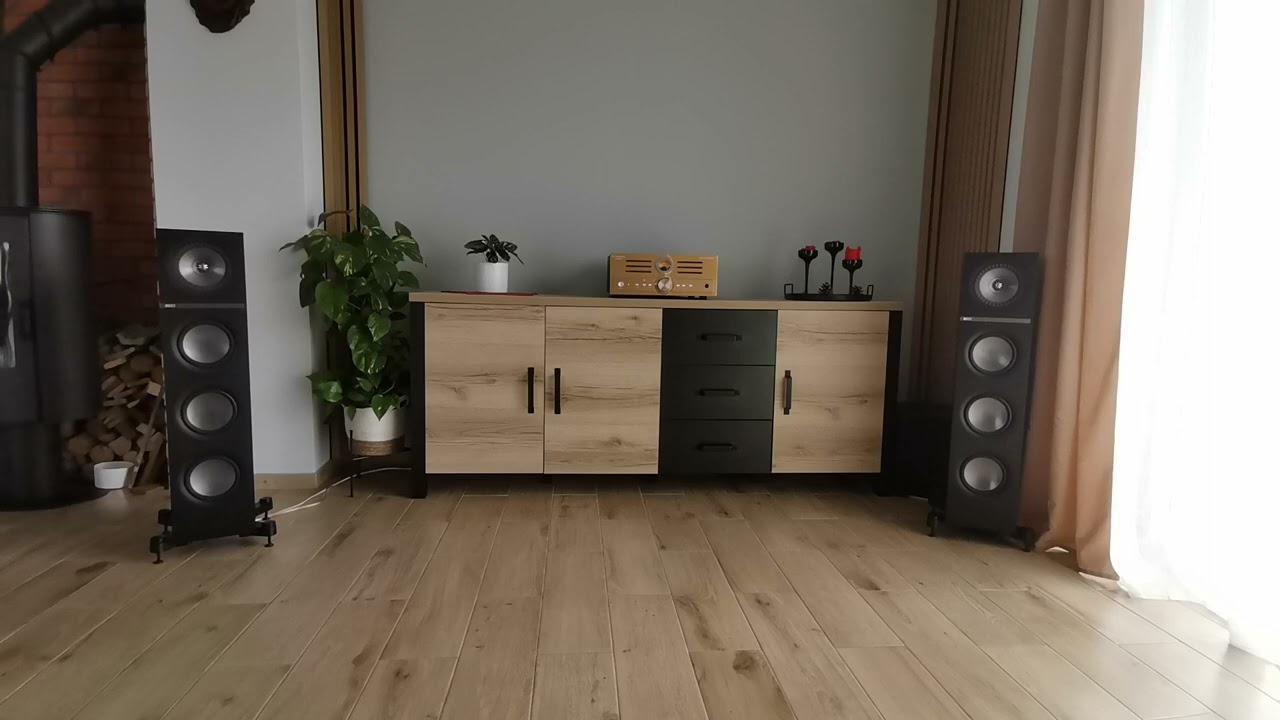 Pier Audio amplifier and Kef speakers - short sample of music (Alternative trance)