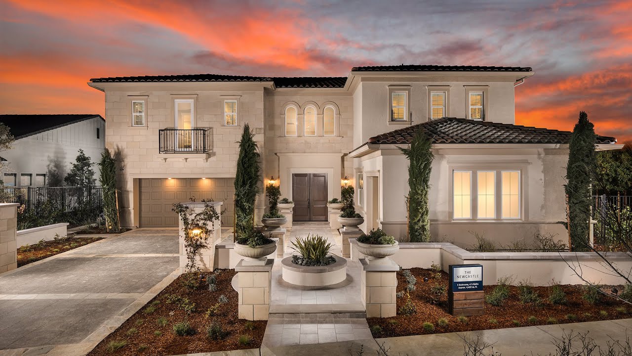 America's Best Luxury Homes by Toll Brothers The New Castle Home Expensive Family Living Mansions